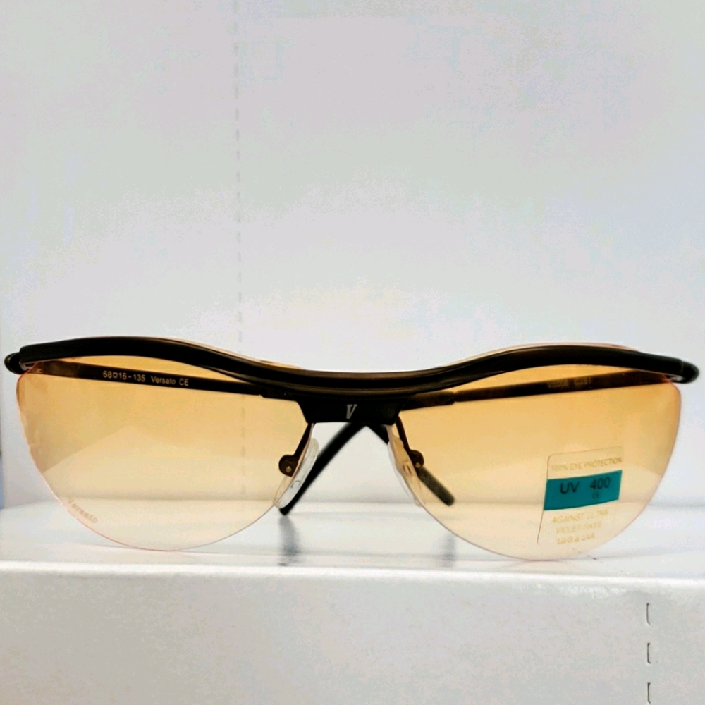 Fashion shield sunglasses 🕶